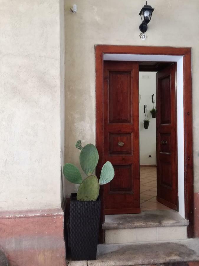 Suite Al Ponte Taranto Exterior foto